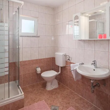 1 Bedroom Awesome In * Poreč